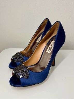Badgley Mischka Navy Blue Satin Crystal Embellished Peep Toe Pump Heels Size 6.5